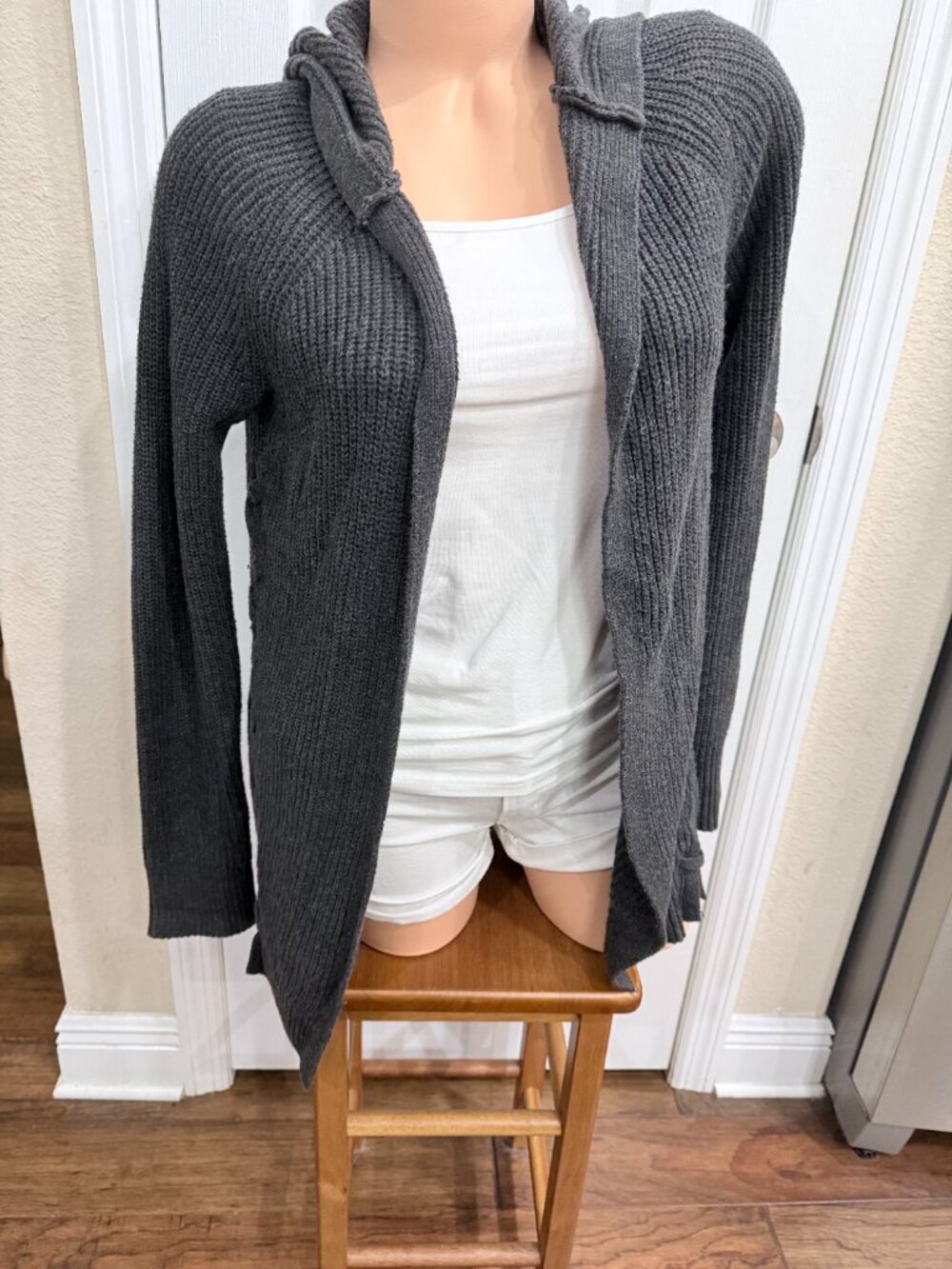 Simply Vera Vera Wang XS Gray Hooded Lace Up Chunky Knit Cardigan Sweater - Picture 16 of 16